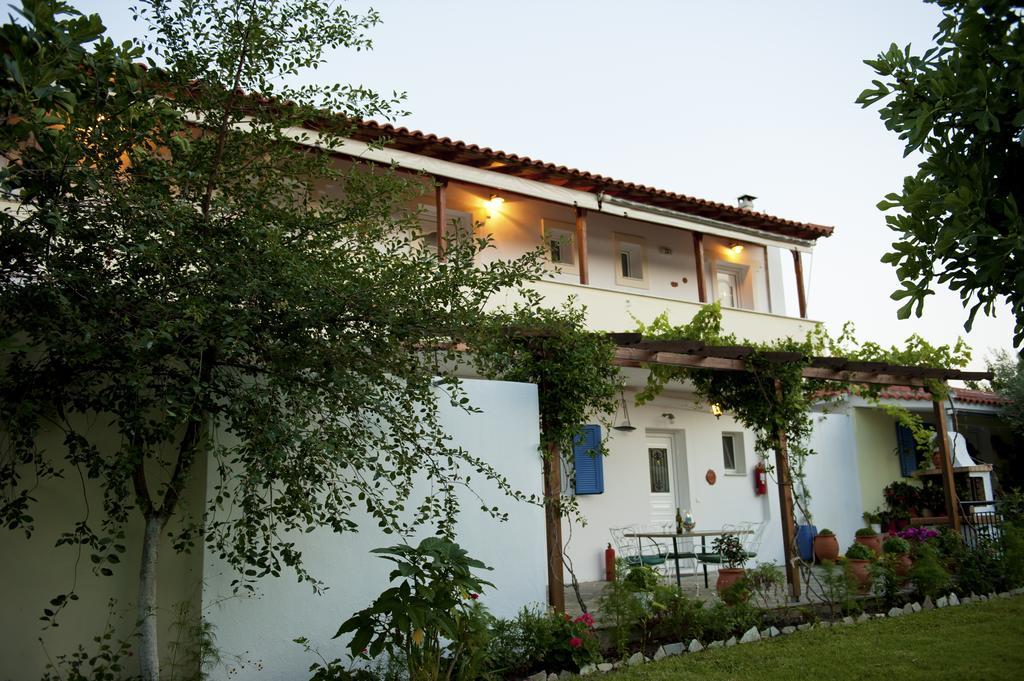 Yalis Studios Achladies  Exterior photo